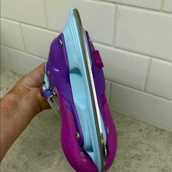 Disney Frozen Adjustable Ice Skates fits sizes Y8, Y9, Y10, Y11. Like New! - Picture 11 of 11